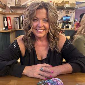 Meet your Posher, Andrea